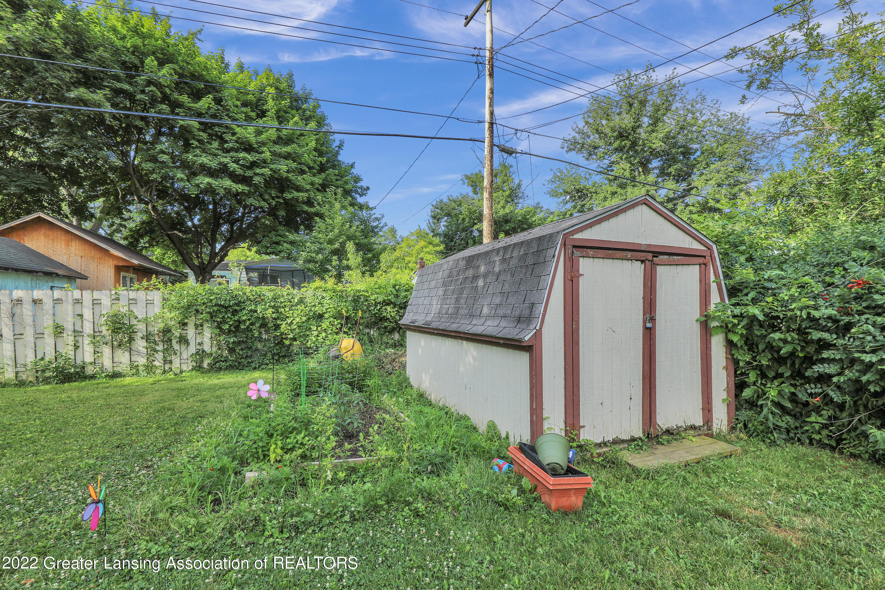 3201 Reo Road Lansing, MI 48911 - Photo 26 of 35 9I3A5169