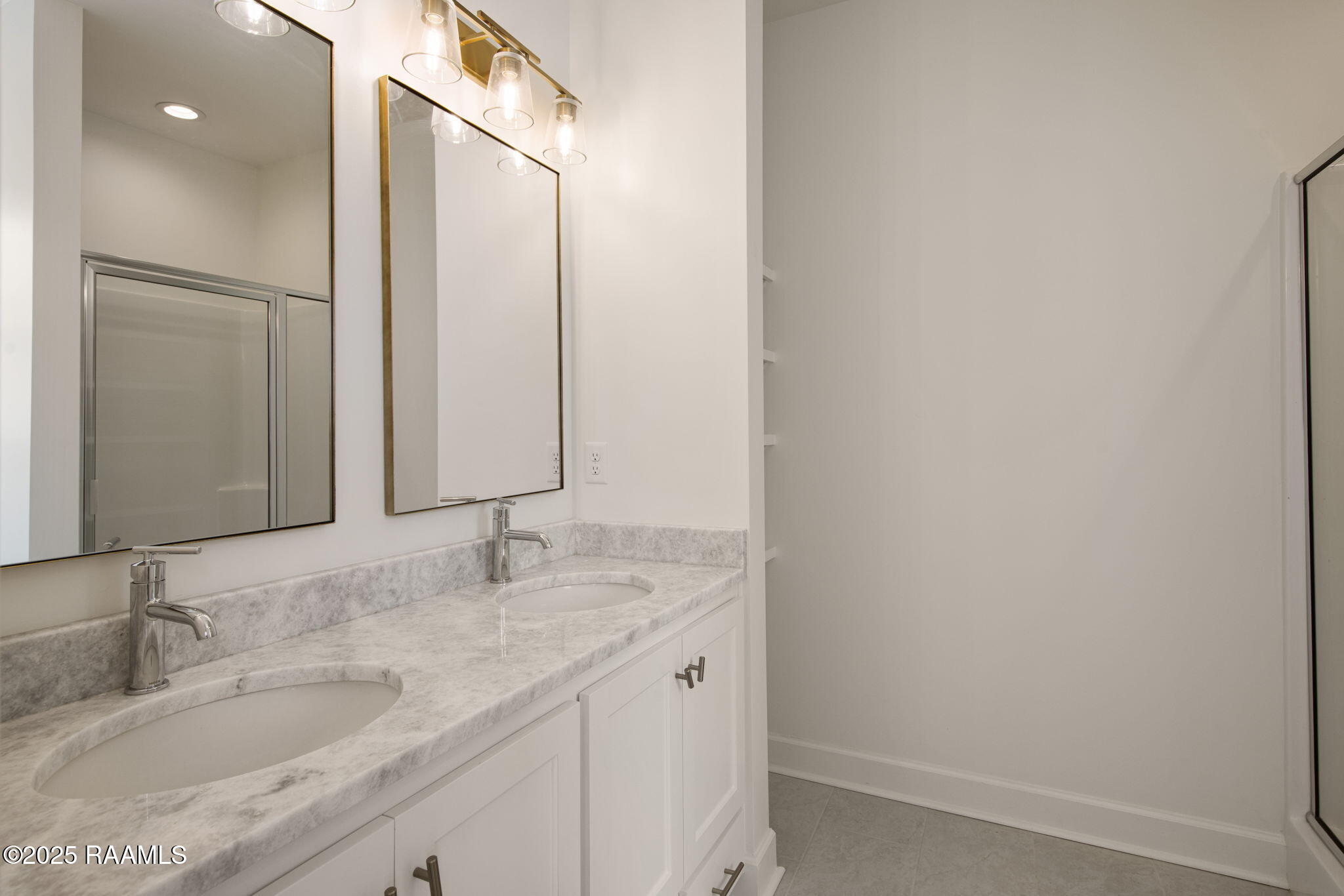 1510 Kaliste Saloom Road, Unit 204 Lafayette, LA 70508 - Photo 15 of 22 26-web-or-mls-1510 Kaliste Saloom Rd-26