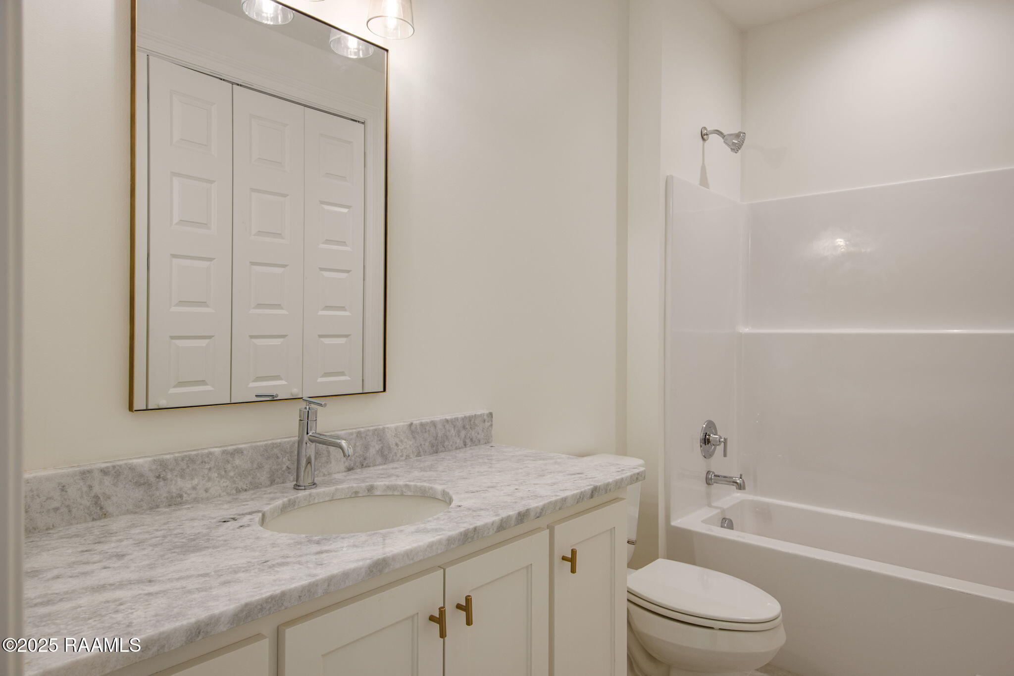 1510 Kaliste Saloom Road, Unit 204 Lafayette, LA 70508 - Photo 17 of 22 24-web-or-mls-1510 Kaliste Saloom Rd-24