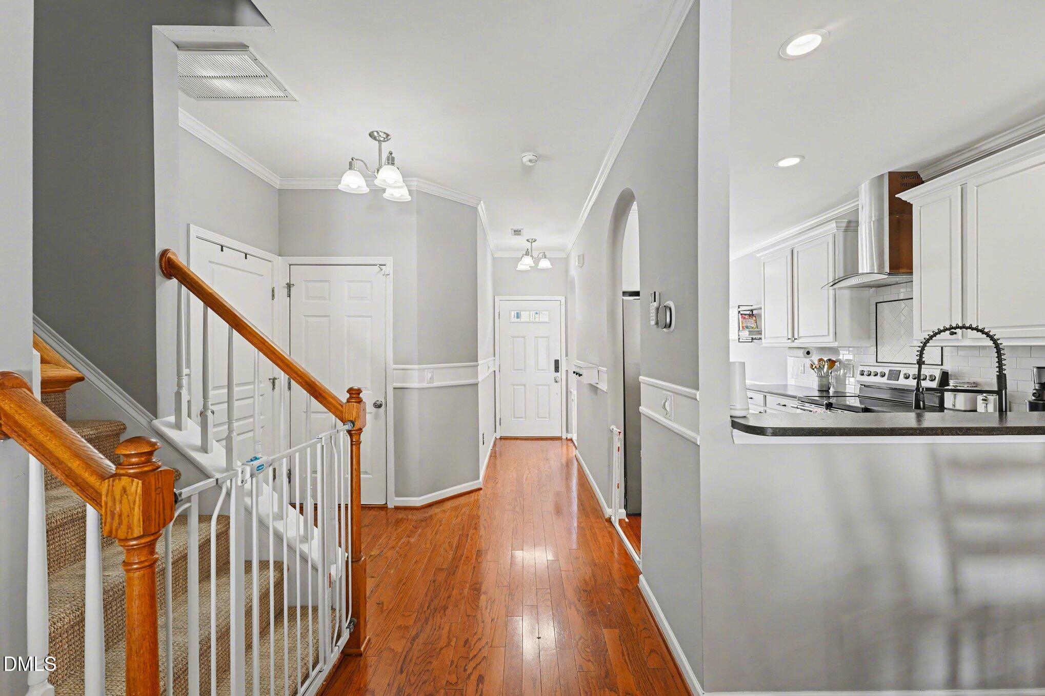 2532 Asher View Court Raleigh, NC 27606 - Photo 9 of 31 file_5153