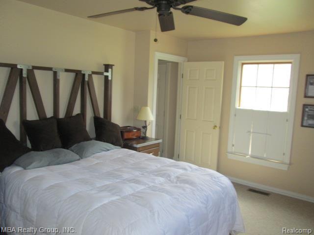 28689 Chatham Road Grosse Ile, MI 48138 - Photo 22 of 41 IMG_6296.jpg