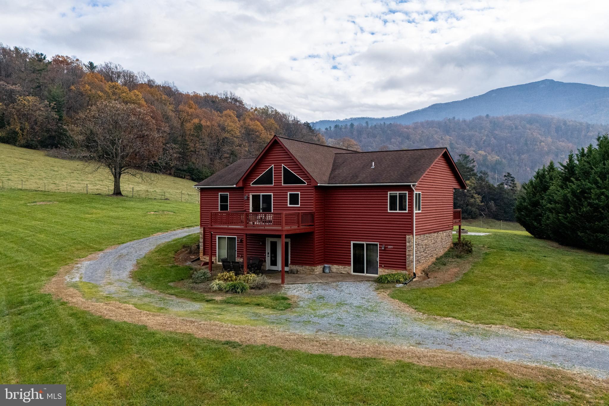 2225 Valley Burg Road Luray, VA 22835 - Photo 5 of 74 a view of a house with a big yard