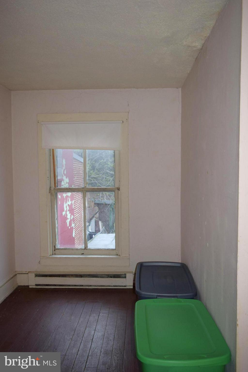 129 Water Street Frederick, MD 21701 - Photo 13 of 16 2nd Bedroom