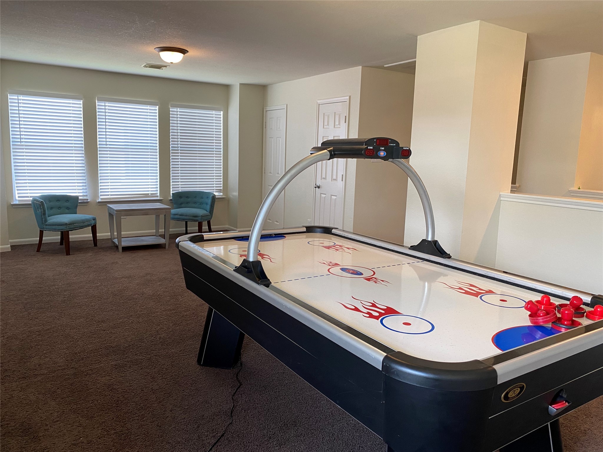 8138 Wooded Terrace Lane Humble, TX 77338 - Photo 26 of 36 a room with furniture and window