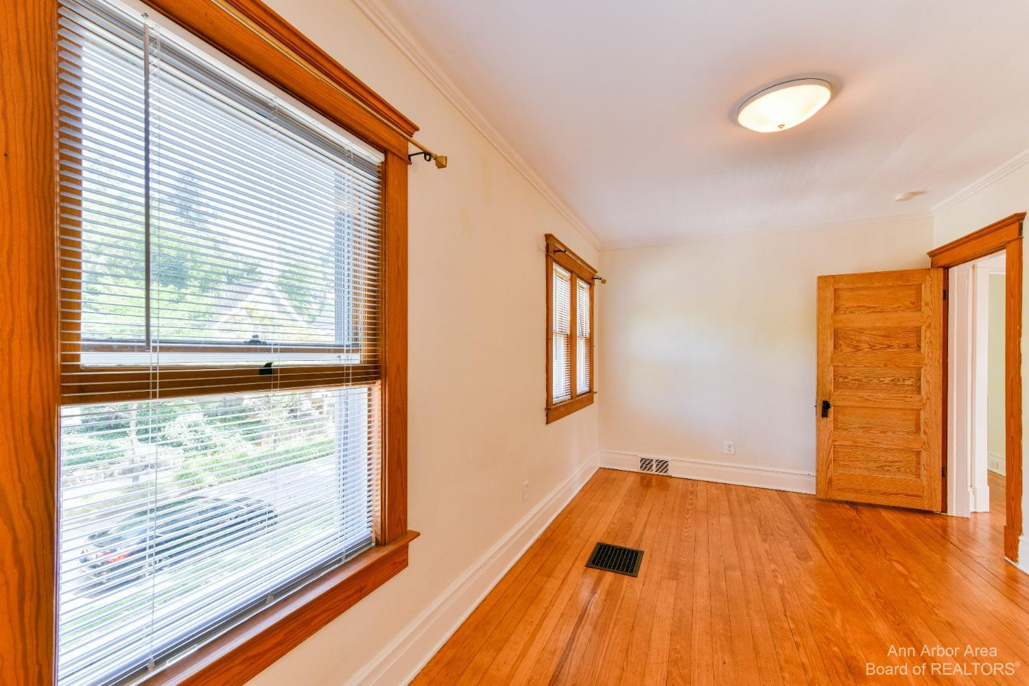 1082 Ferdon Road Ann Arbor, MI 48104 - Photo 19 of 45 Photo 19
