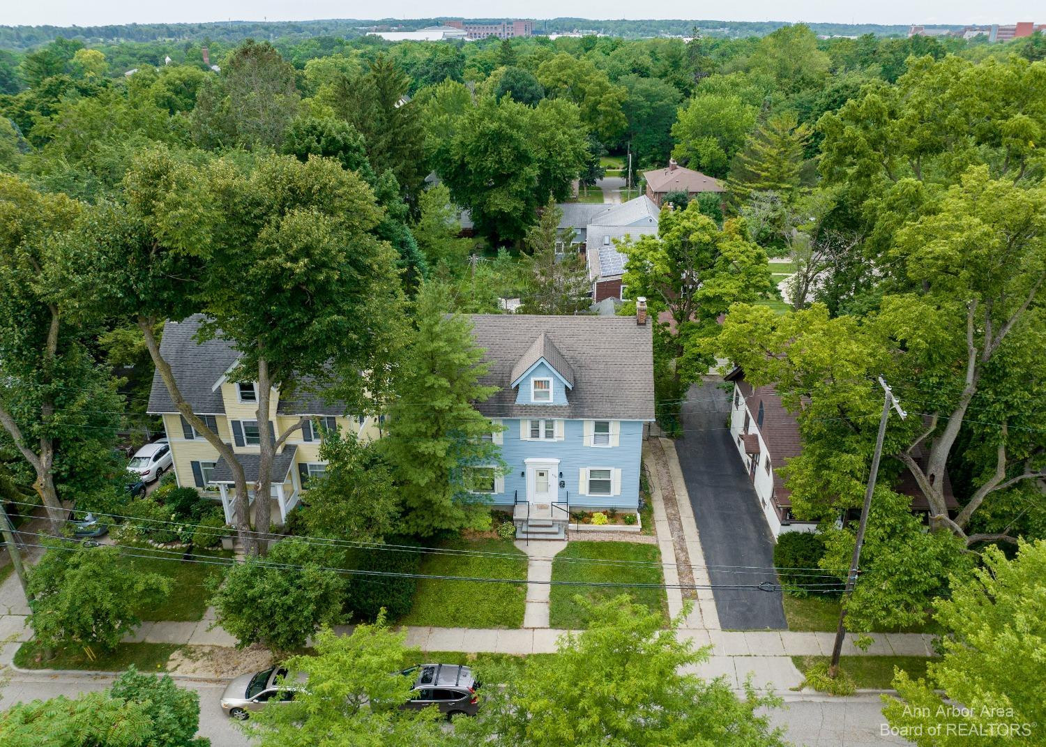 1082 Ferdon Road Ann Arbor, MI 48104 - Photo 2 of 45 Photo 2