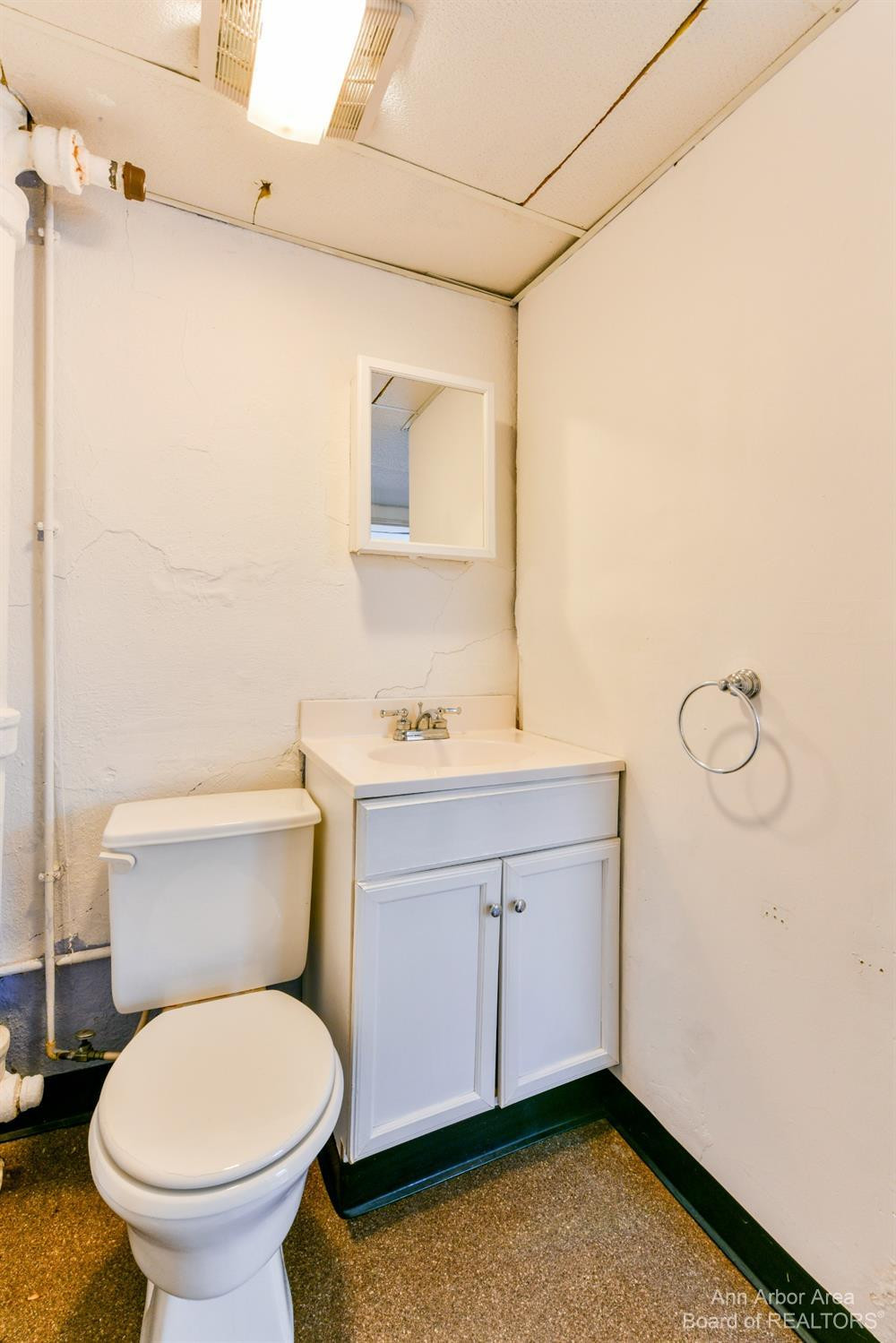 1082 Ferdon Road Ann Arbor, MI 48104 - Photo 35 of 45 Photo 35