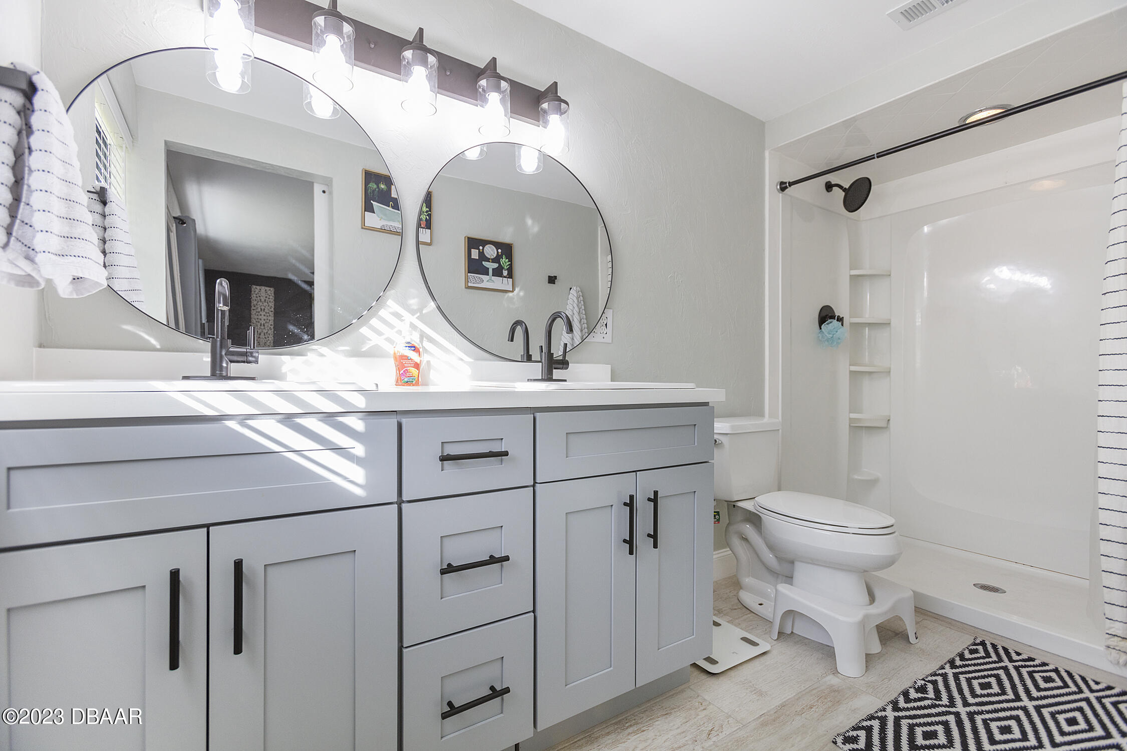 914 Reed Canal Road South Daytona, FL 32119 - Photo 36 of 45 ba2-1