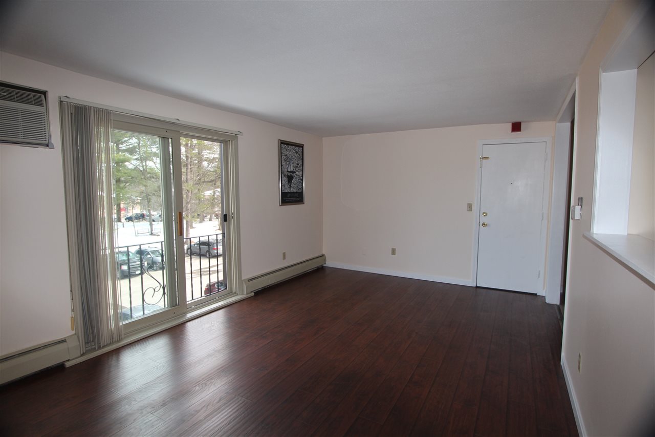 132 English Village Road, Unit 301 Manchester, NH 03102 - Photo 3 of 14