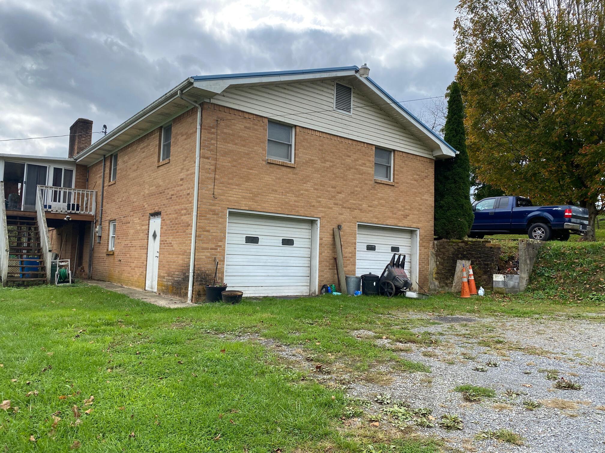 12663 Lindell Road Meadowview, VA 24361 - Photo 4 of 25 IMG_2339