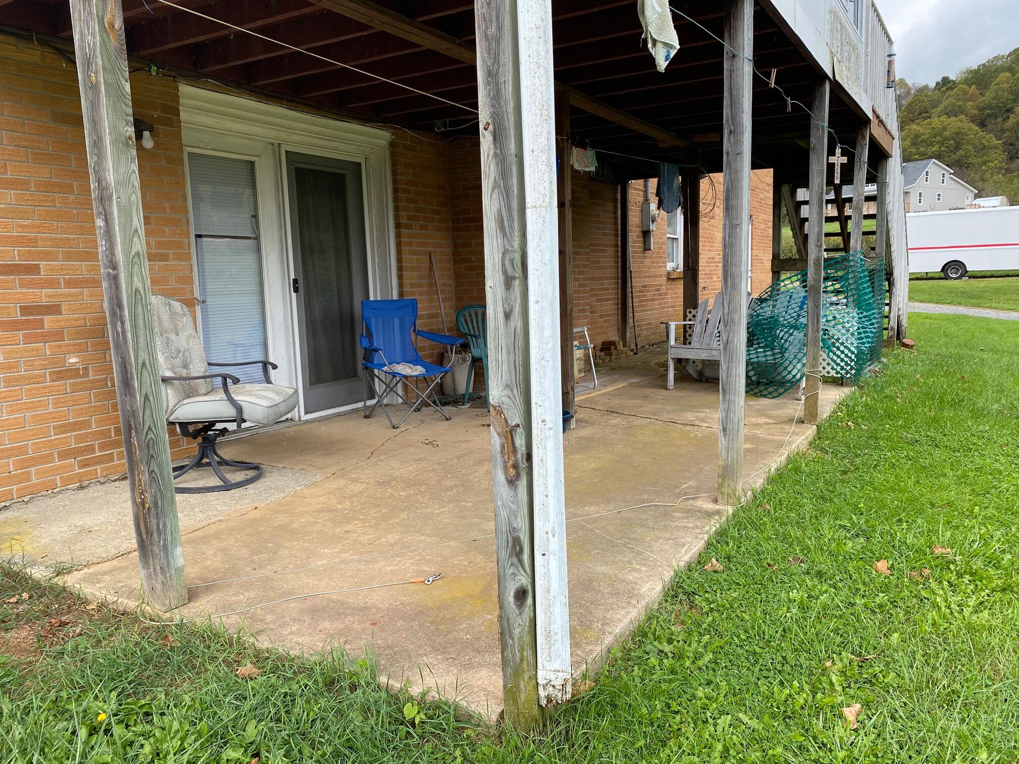 12663 Lindell Road Meadowview, VA 24361 - Photo 7 of 25 IMG_2325