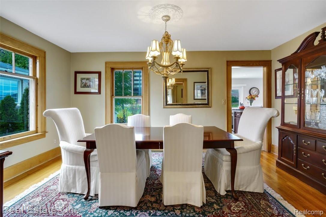331 North Alice Avenue Rochester, MI 48307 - Photo 7 of 24 Alice Dining Room.jpg