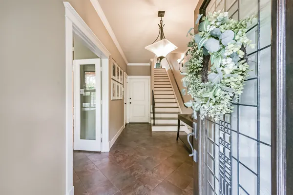 $608,000 | 240 East Woodland Street, Houston, TX 77009