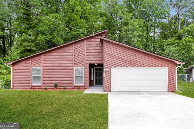 $1,645 | 6310 Beethoven Circle, Riverdale, GA 30296