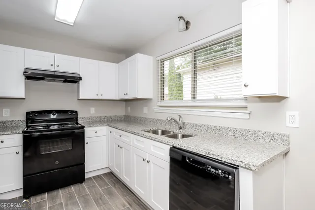 $1,645 | 6310 Beethoven Circle, Riverdale, GA 30296