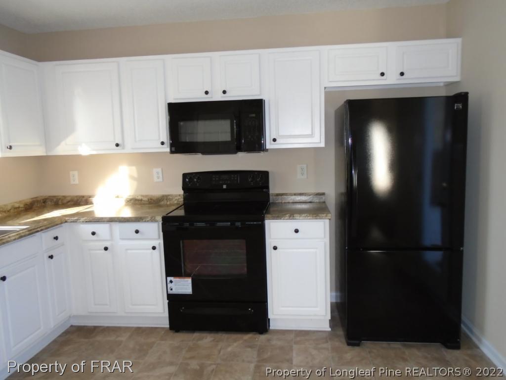 3852 Harden Road Hope Mills, NC 28348 - Photo 9 of 32 Gallery Image 9