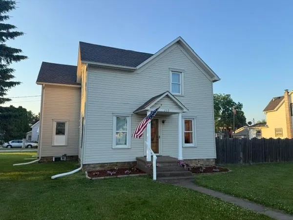 $230,000 | 250 West Main Street, Mondovi, WI 54755