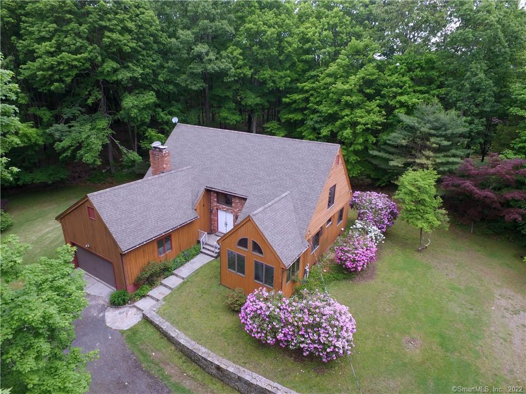 152 Everett Road Easton, CT 06612 - Photo 1 of 1 Front