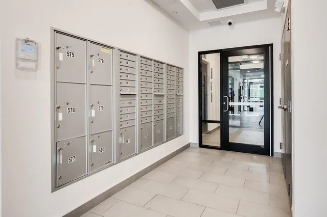 $2,695 | 55 North Main Street, Unit 404, Rochester, NH 03867