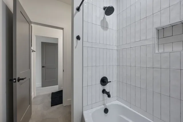 $6,995 | 1007 Summit Avenue, Unit 2, Nashville, TN 37203