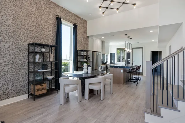 $6,995 | 1007 Summit Avenue, Unit 2, Nashville, TN 37203