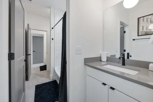 $6,995 | 1007 Summit Avenue, Unit 2, Nashville, TN 37203