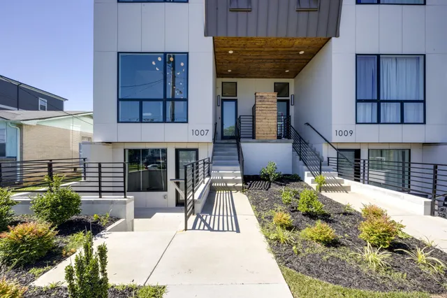 $6,995 | 1007 Summit Avenue, Unit 2, Nashville, TN 37203