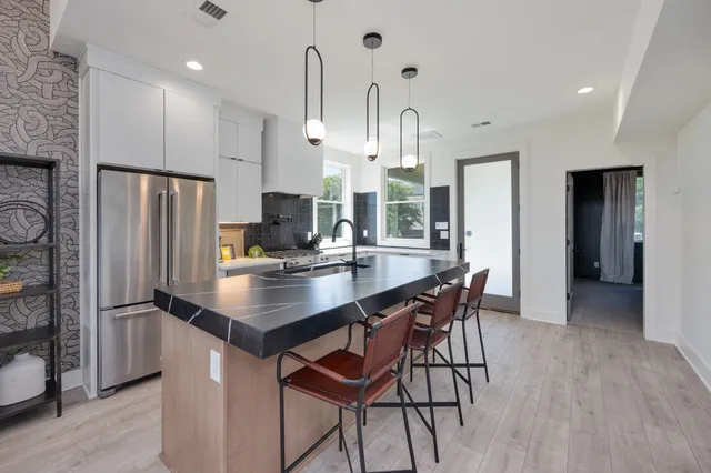 $6,995 | 1007 Summit Avenue, Unit 2, Nashville, TN 37203