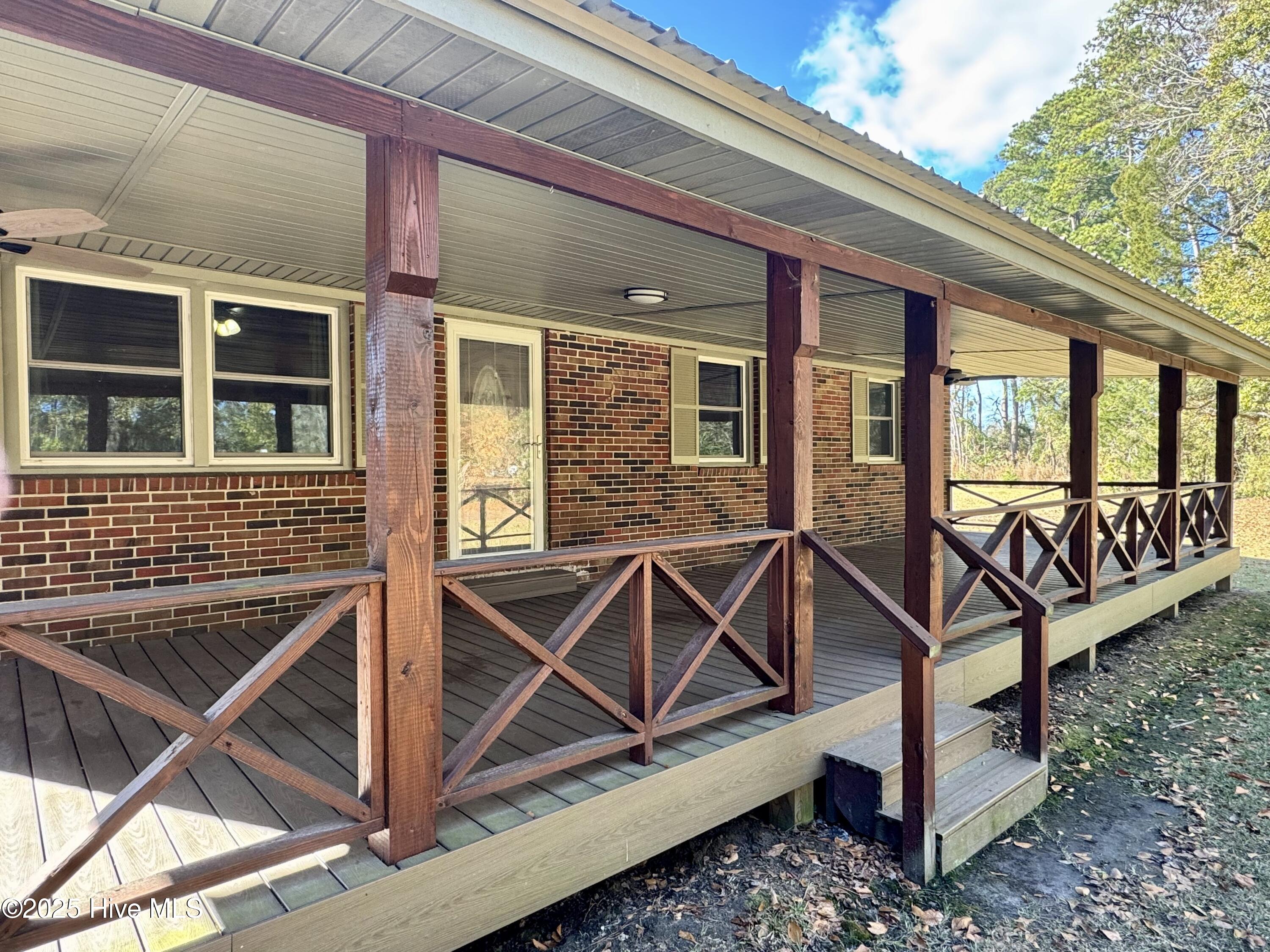 3211 Crooked Run Road Willard, NC 28478 - Photo 2 of 24 Front Porch