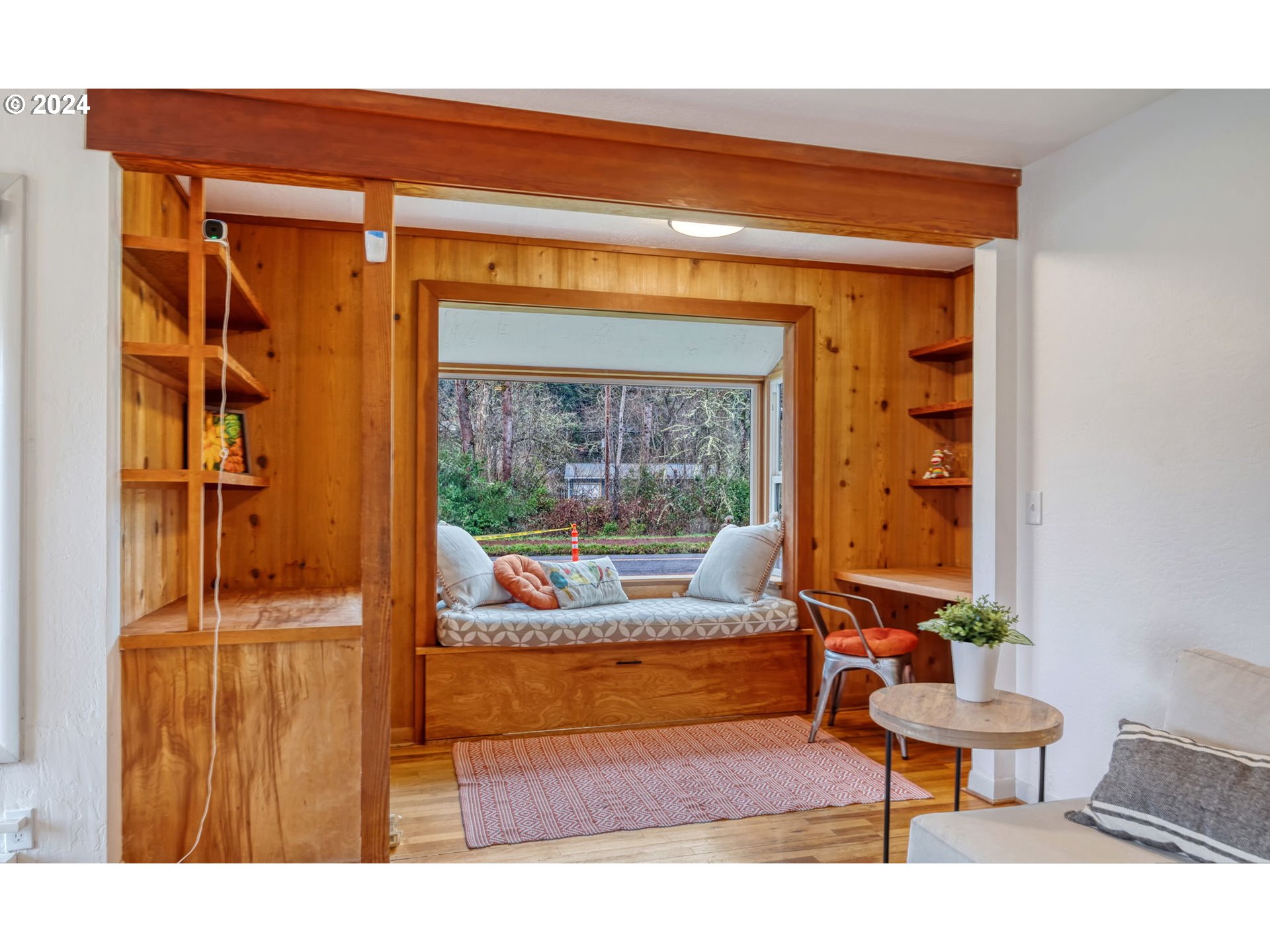 892 Sprague Street Eugene, OR 97405 - Photo 7 of 16 a living room with furniture and a window