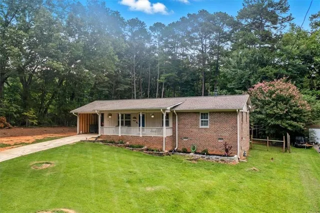 $229,000 | 16 Hardin Drive Southeast, Silver Creek, GA 30173