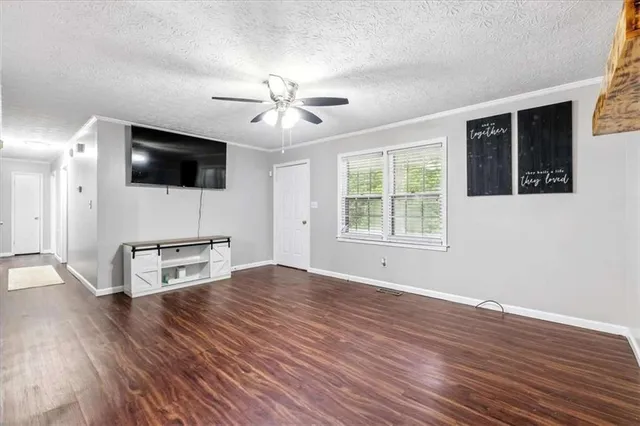 $229,000 | 16 Hardin Drive Southeast, Silver Creek, GA 30173