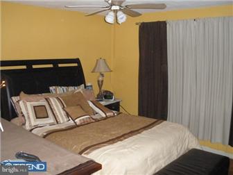 9225 Academy Road Philadelphia, PA 19114 - Photo 4 of 9 Bedroom - Main