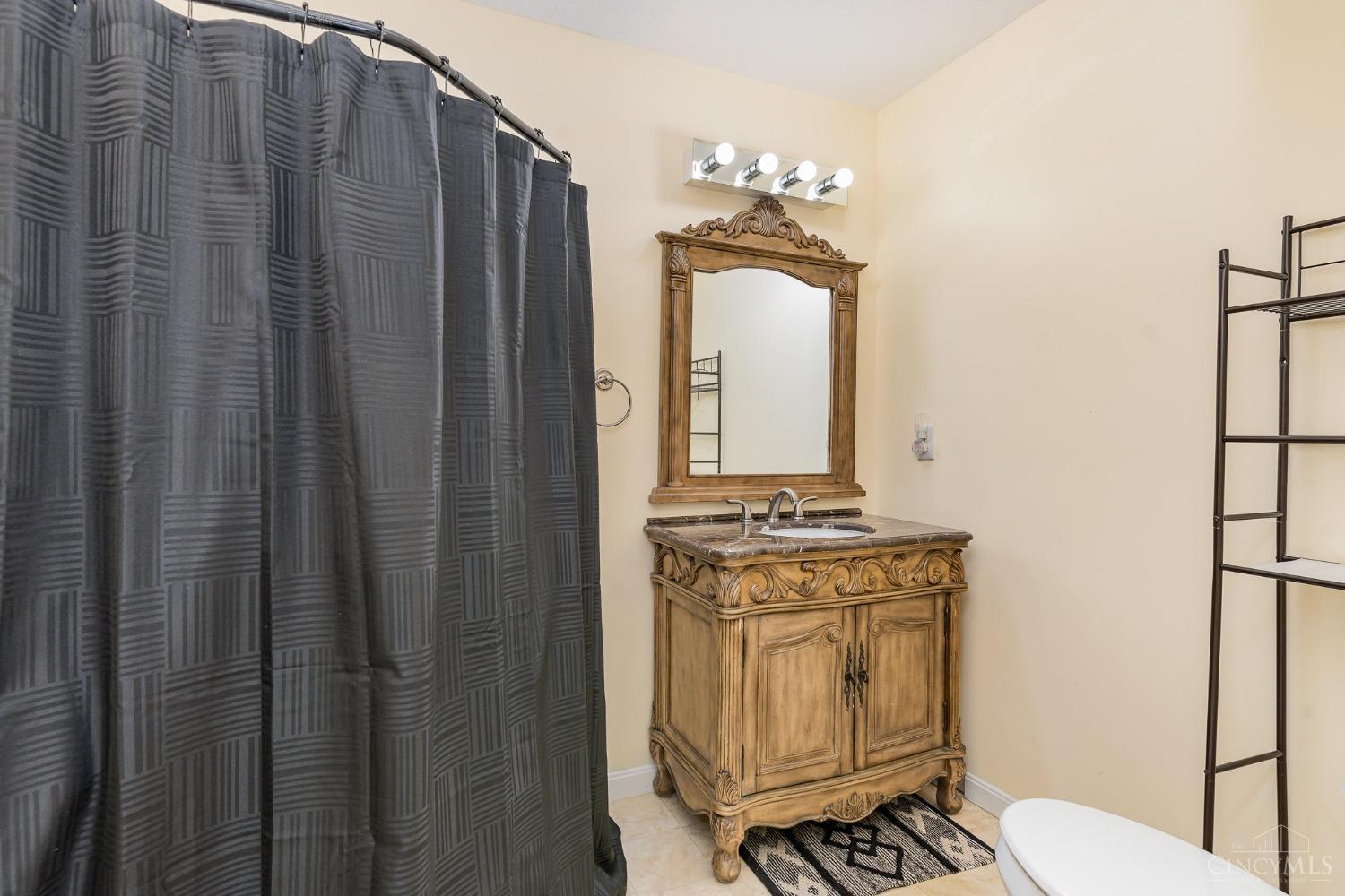 1099 Ridgepointe Drive Batavia, OH 45103 - Photo 14 of 34 Gallery Image 14
