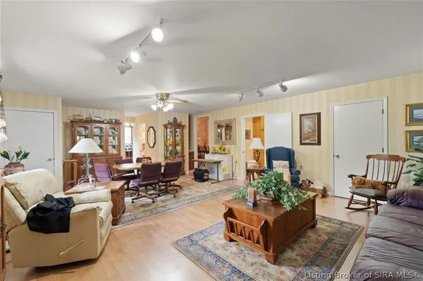 633 North Capitol Avenue, Corydon, IN 47112