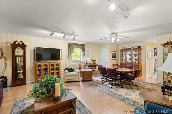 633 North Capitol Avenue, Corydon, IN 47112