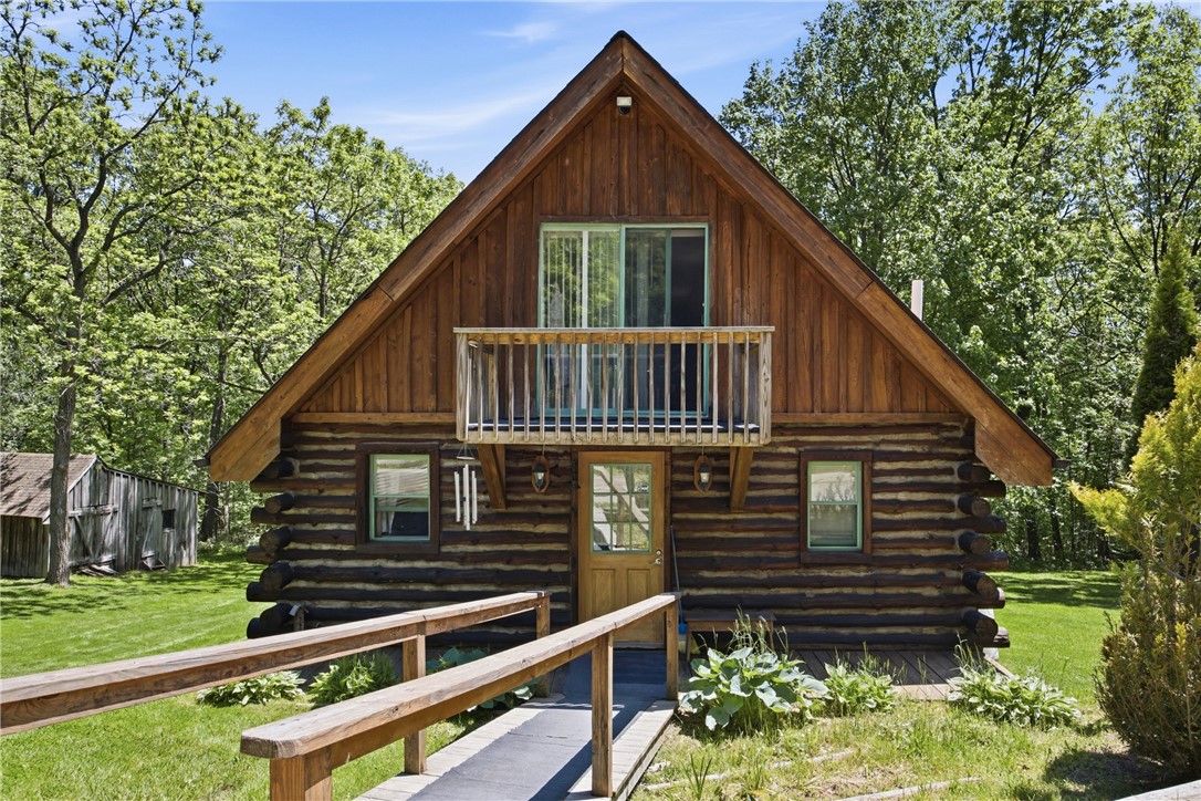 6651 Longsdorf Road Naples, NY 14512 - Photo 4 of 47 Log cabin