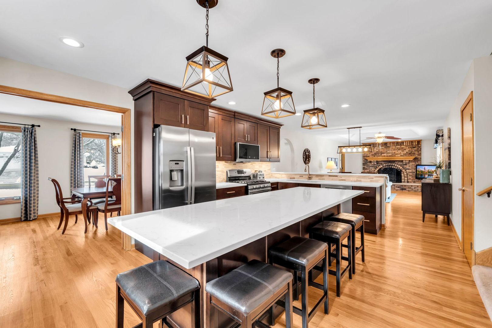 66 Timberline Drive Lemont, IL 60439 - Photo 15 of 30