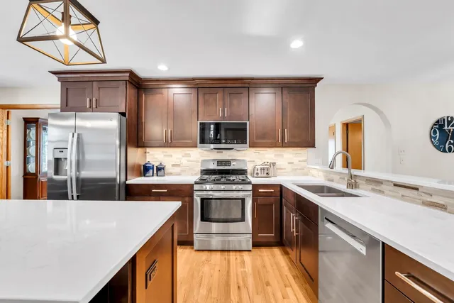 $589,900 | 66 Timberline Drive, Lemont, IL 60439