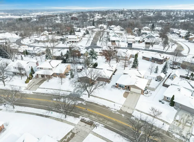 $589,900 | 66 Timberline Drive, Lemont, IL 60439