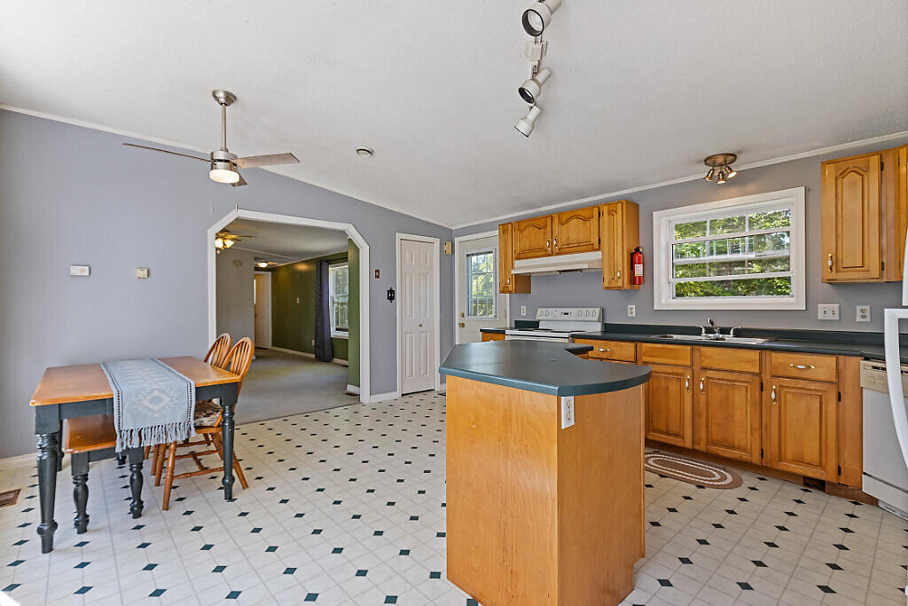 460 Coopers Mills Road Windsor, ME 04363 - Photo 39 of 56 39_BP5A0153_DxO_mls