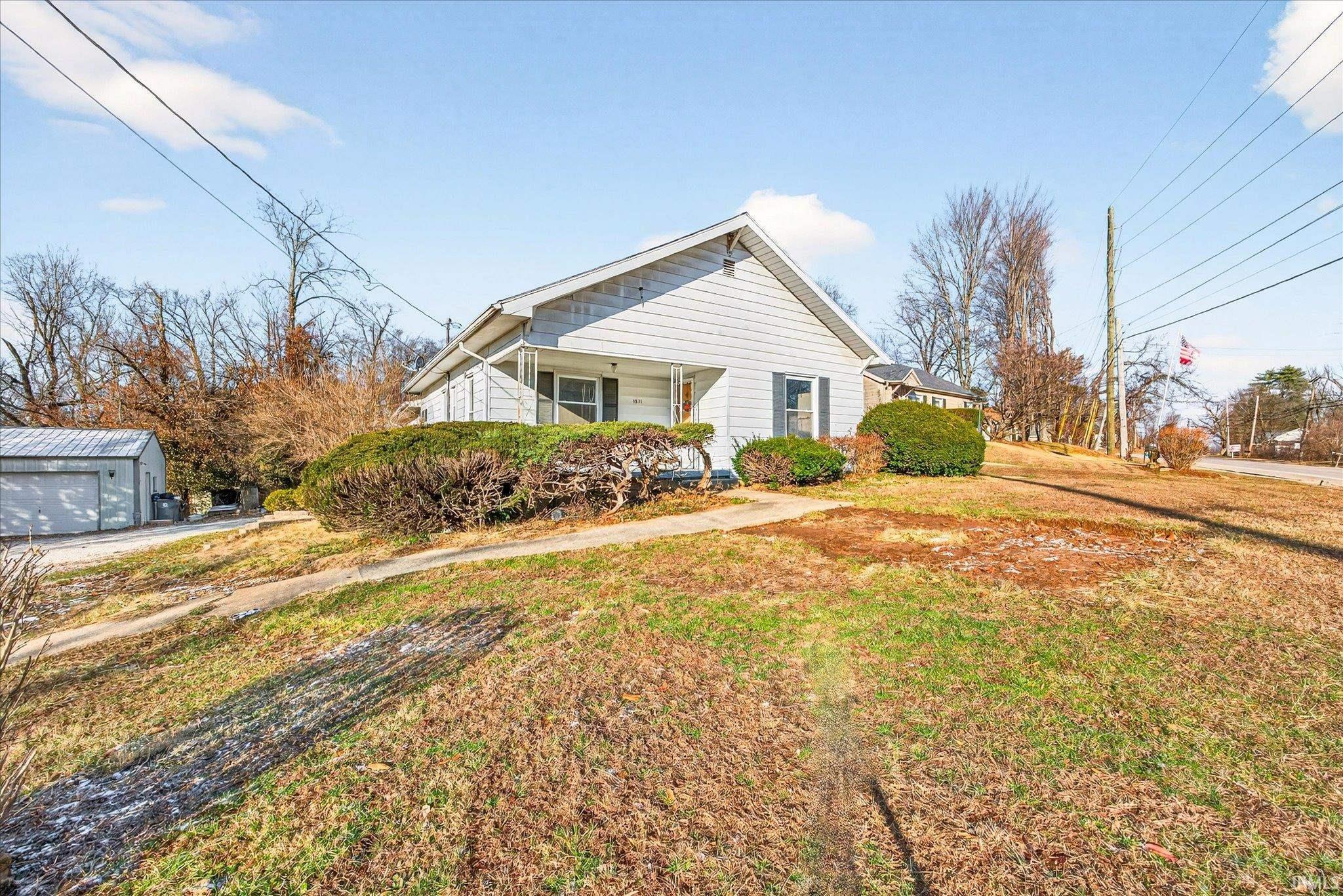 1511 West Arlington Road Bloomington, IN 47404 - Photo 2 of 36