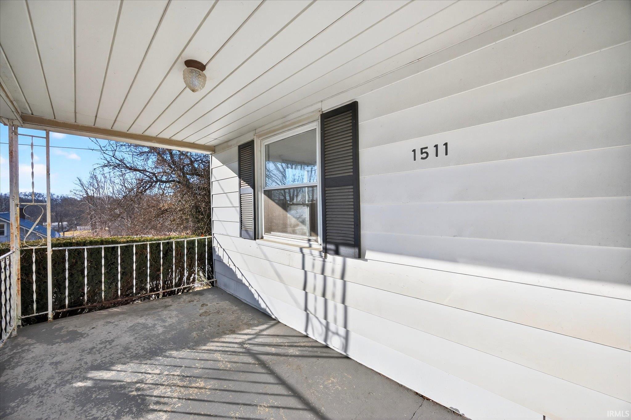 1511 West Arlington Road Bloomington, IN 47404 - Photo 4 of 36