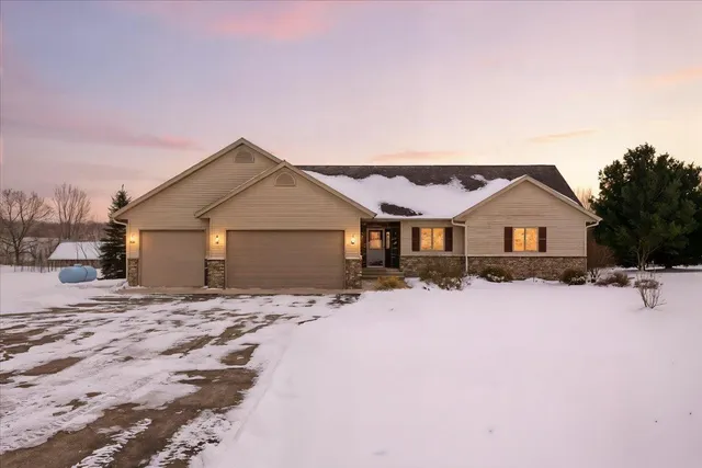 $450,000 | W2877 776th Ave Spring Valley, Spring Valley, WI 54767