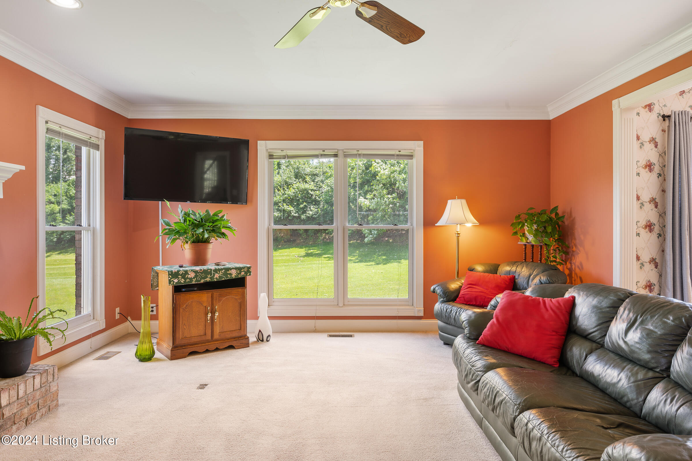 12613 Kirkham Road Louisville, KY 40299 - Photo 18 of 51 12613 Kirkham Rd-16