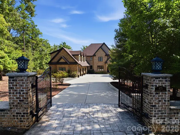 a view of house with outdoor space