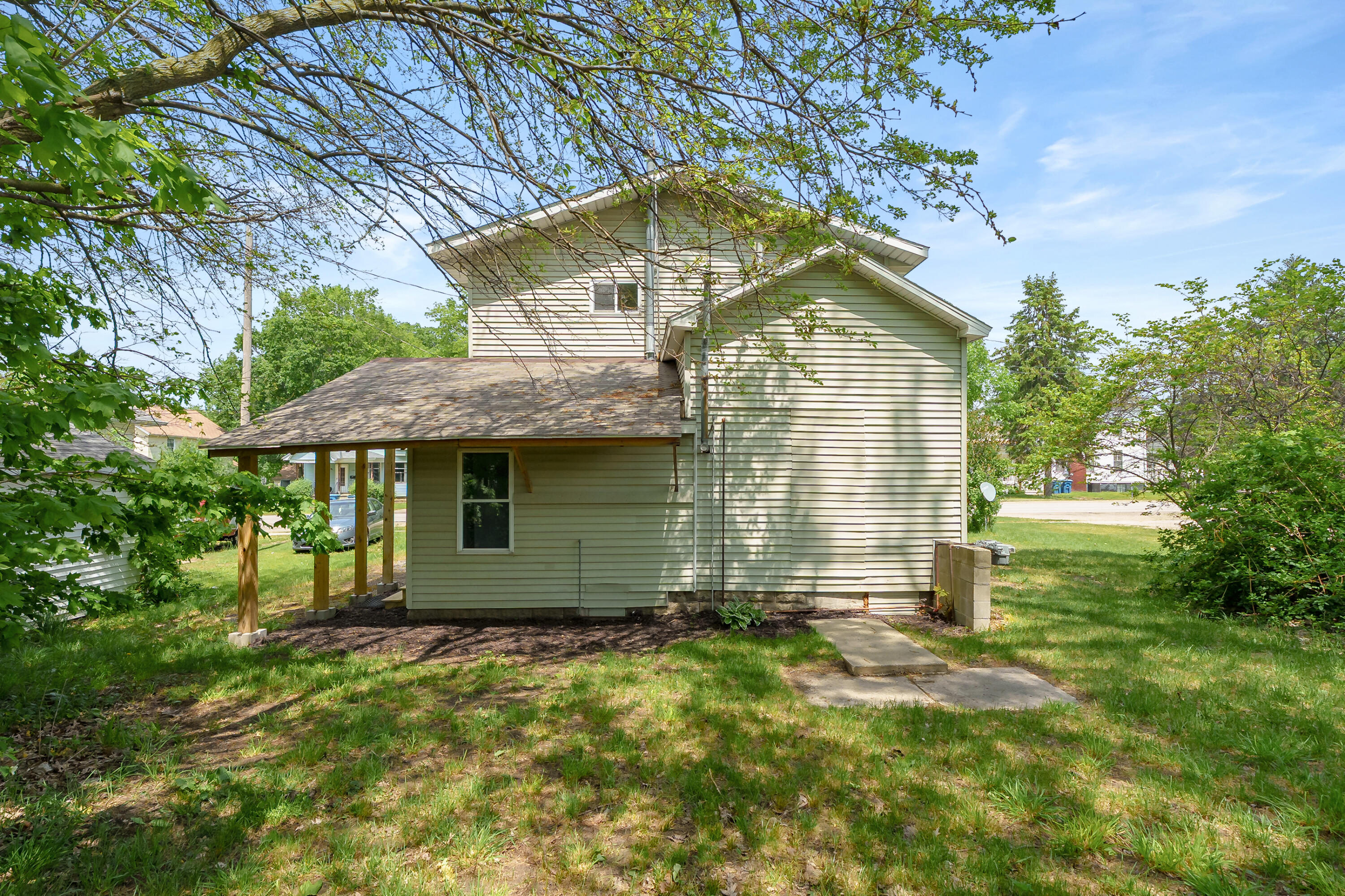 105 North George Street Decatur, MI 49045 - Photo 29 of 36 LC - George St N 105 Decatur 49045-33