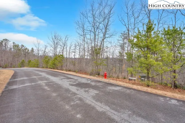 $135,000 | 26 Lavender Lane, Ferguson, NC 28624