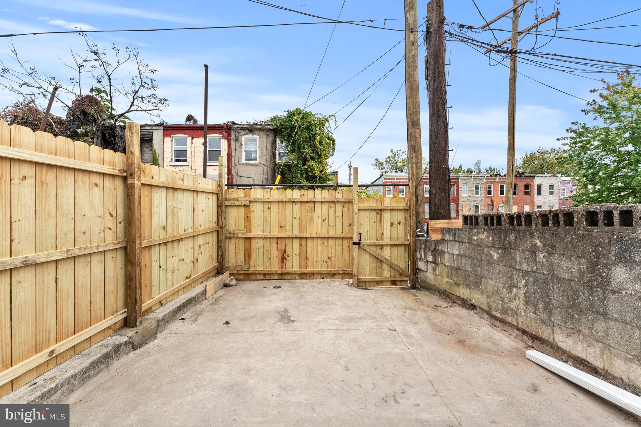 1623 Rutland Avenue Baltimore, MD 21213 - Photo 34 of 38 a view of a balcony