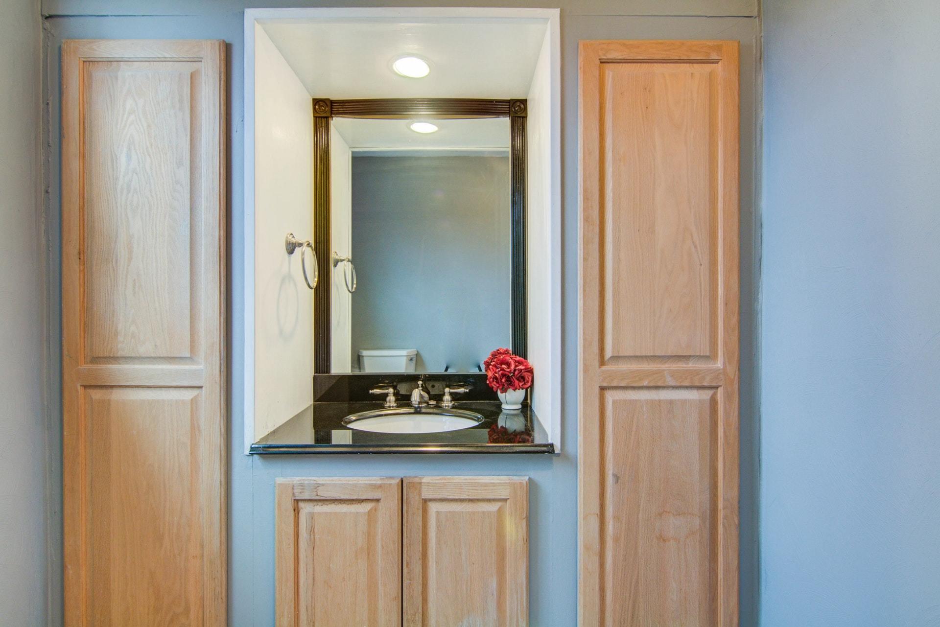 2506 Sharmar Road Roanoke, VA 24018 - Photo 11 of 37 011-261199-IMG_9857_58_59_60_61_6034057